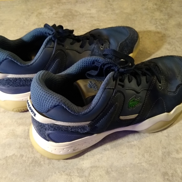 Lacoste - Picture 2 of 6